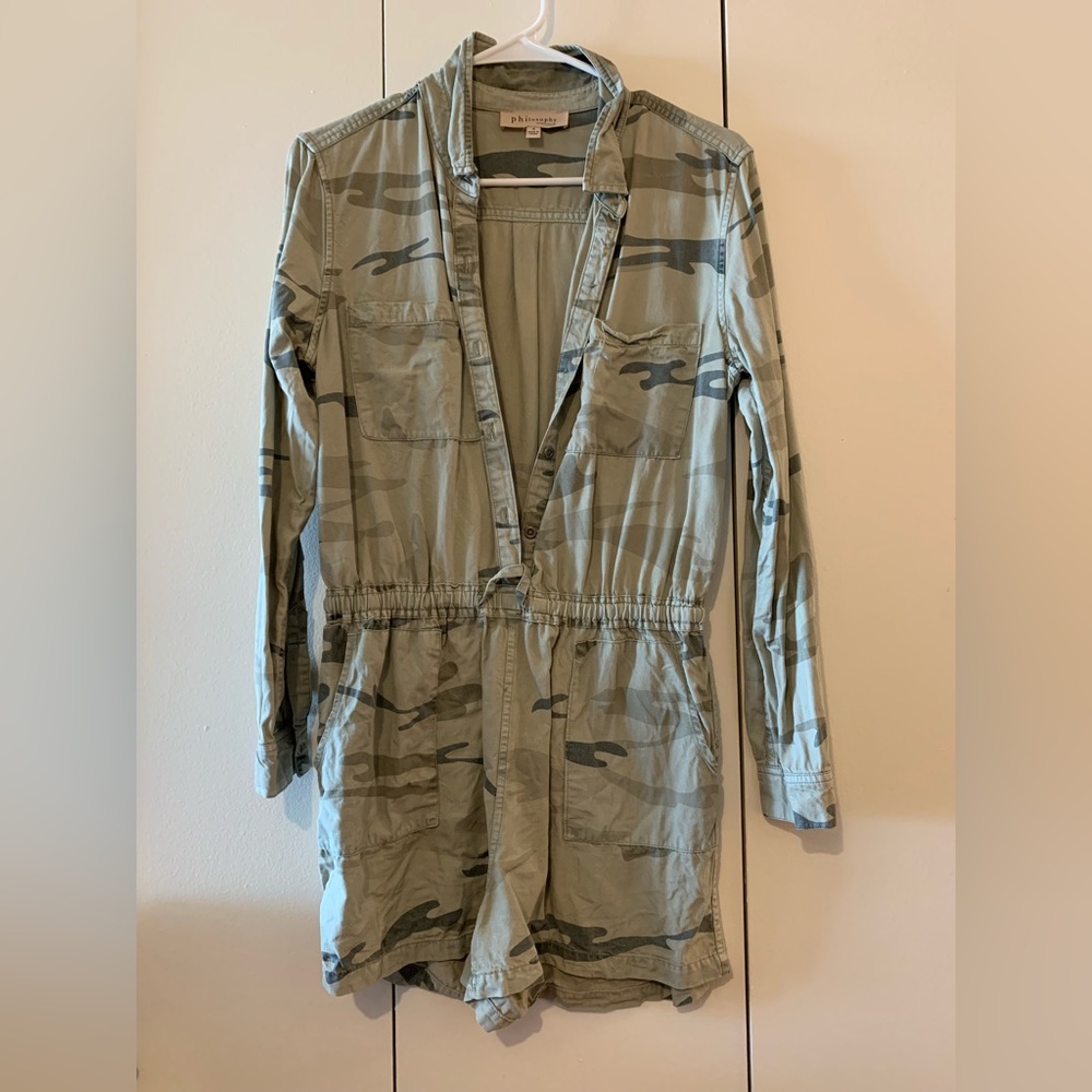 Philosophy size S romper